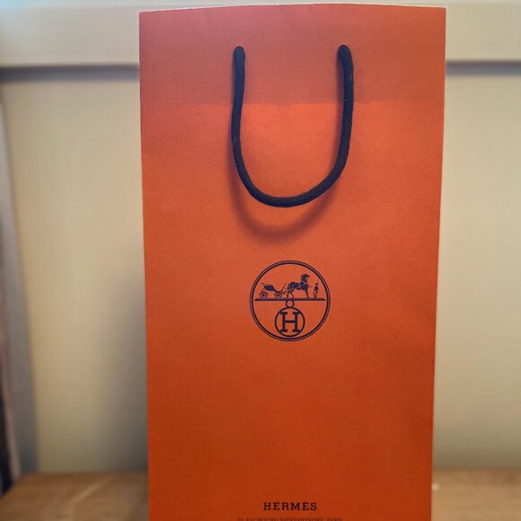 Hermès Tall Shopping Bag - Great Gift Idea! - Picture 2 of 5